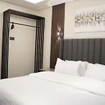 Lavenue Resthouse